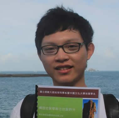 奕嘉